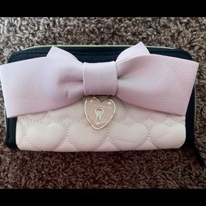 Betsey Johnson wallet